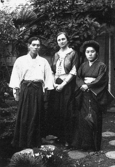 with Tokyo Baha'is 1916
