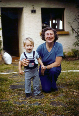Alex, Joyce