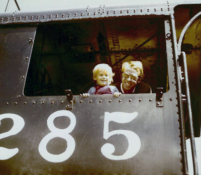 Alex and Arthur in train