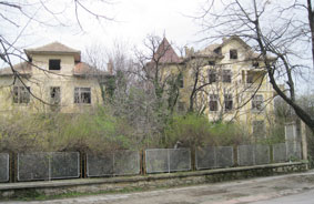 abandoned homes