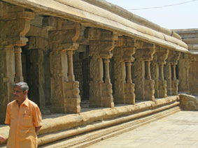 temple colonade