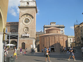 Piazza Erbe and Rotonda