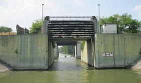 flood gates