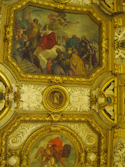 Salle de conférences ceiling